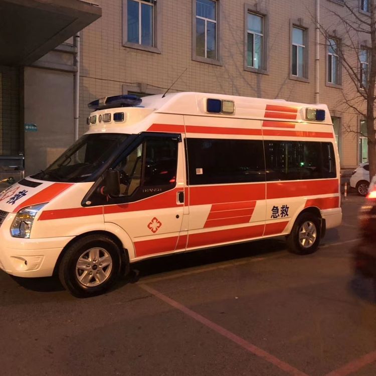 魏都夜间租赁救护车护送病人转院：安全转运的 8 大核心注意事项